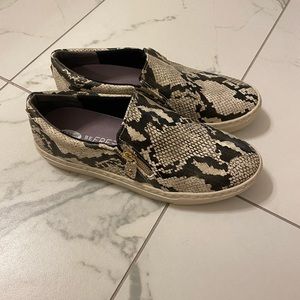 Dr. scholls no chill slip on sneakers